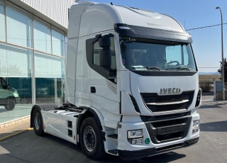 Tractor unit IVECO AS440S51TP , HI WAY, Euro6, 2018, 428.787km.