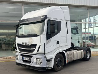 Tractor unit IVECO 460 AUTOMATICO INTARDER