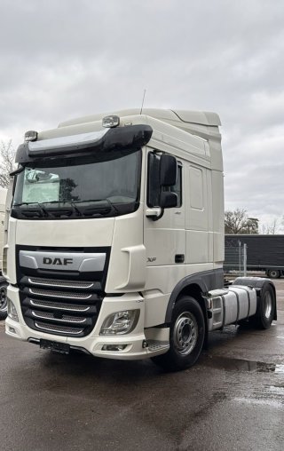 Tractor unit DAF XF 480